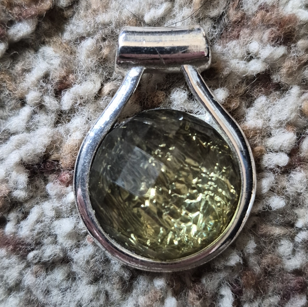 Elegant Silver and Gold Pendant